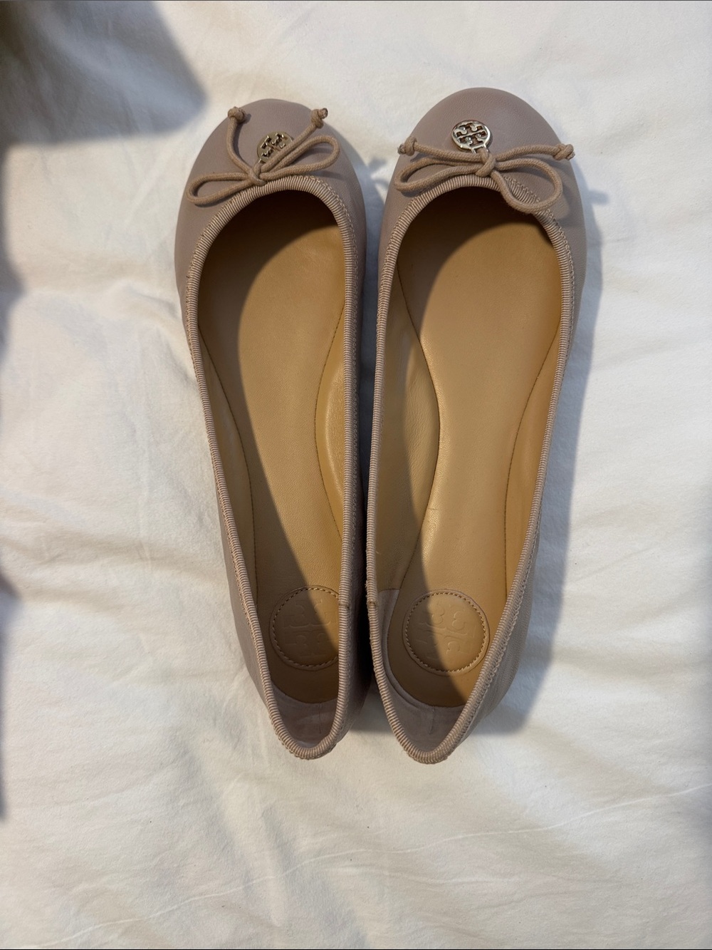 Tory Burch Neutral Taupe Leather Ballet Flats - Picture 2 of 5